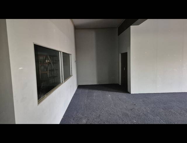 180M² BUSINESS TO LET IN MINNEBRON